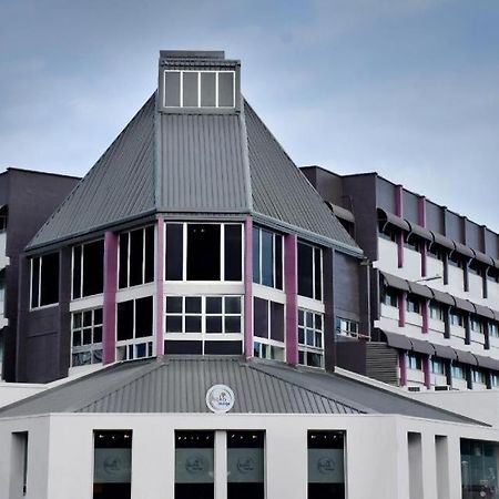 Peninsula International Hotel Suva Kültér fotó